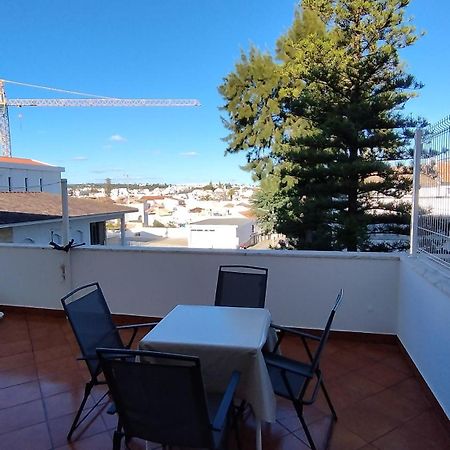 דירות Quarto Com Varanda No Centro Em טאווירה מראה חיצוני תמונה