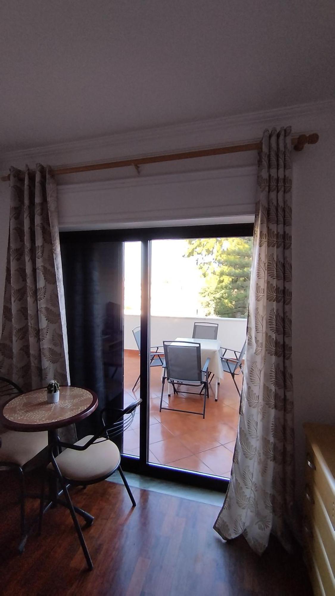 דירות Quarto Com Varanda No Centro Em טאווירה חדר תמונה